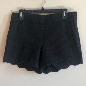 LOFT SCALLOPED TEXTURED BLACK SHORTS